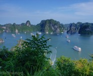 Halong Nhin tu Dao Titop