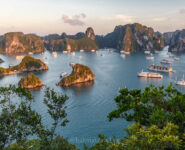 ngu dem vinh ha long